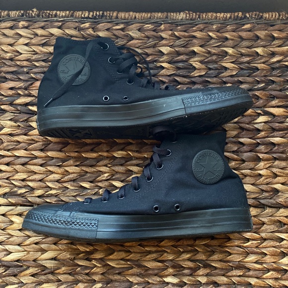 Converse Chuck Taylor All Star Core Hi Sneakers Size Mens 10 Womens 12 Black